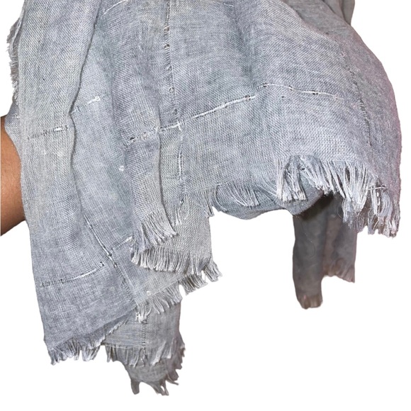Tilo Gray Sequin Sparkle long checked pattern women’s Scarf - Picture 2 of 4